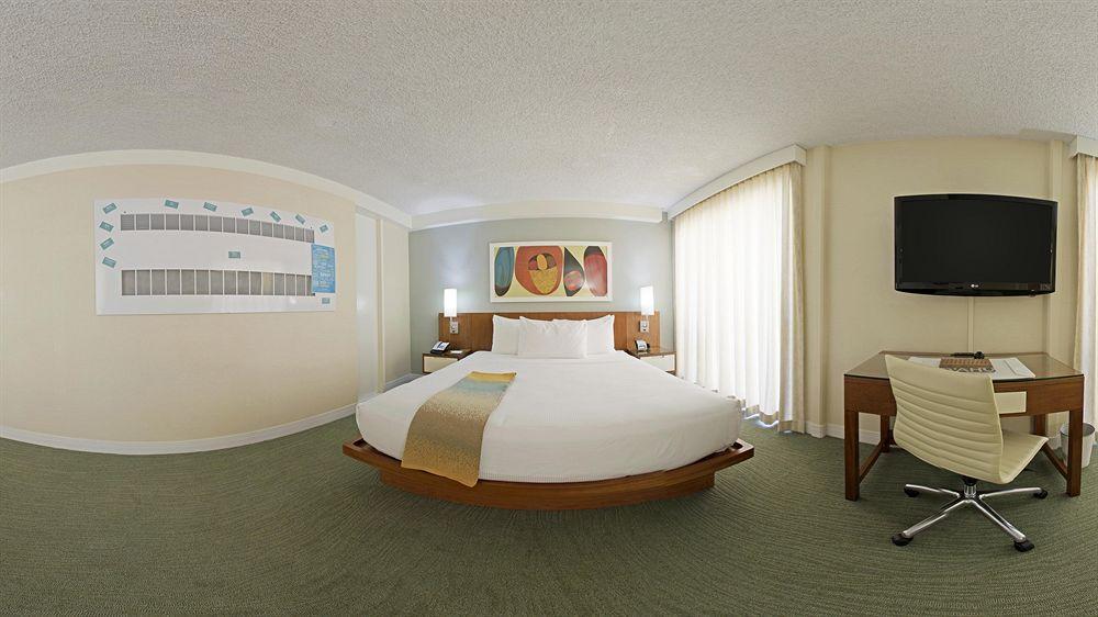 Shoreline Hotel Waikiki Гонолулу Экстерьер фото
