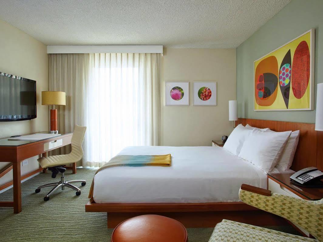 Shoreline Hotel Waikiki Гонолулу Экстерьер фото