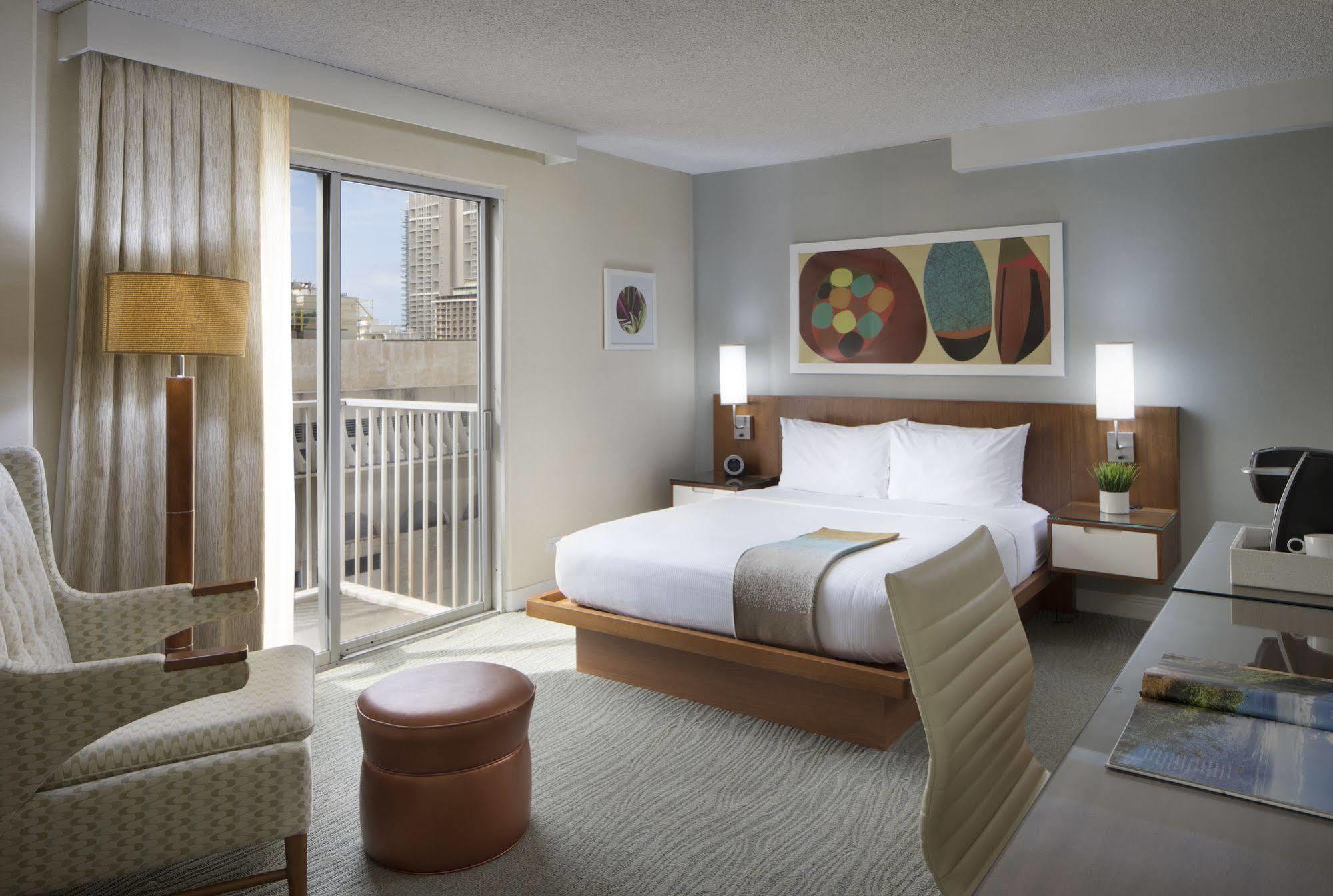 Shoreline Hotel Waikiki Гонолулу Экстерьер фото