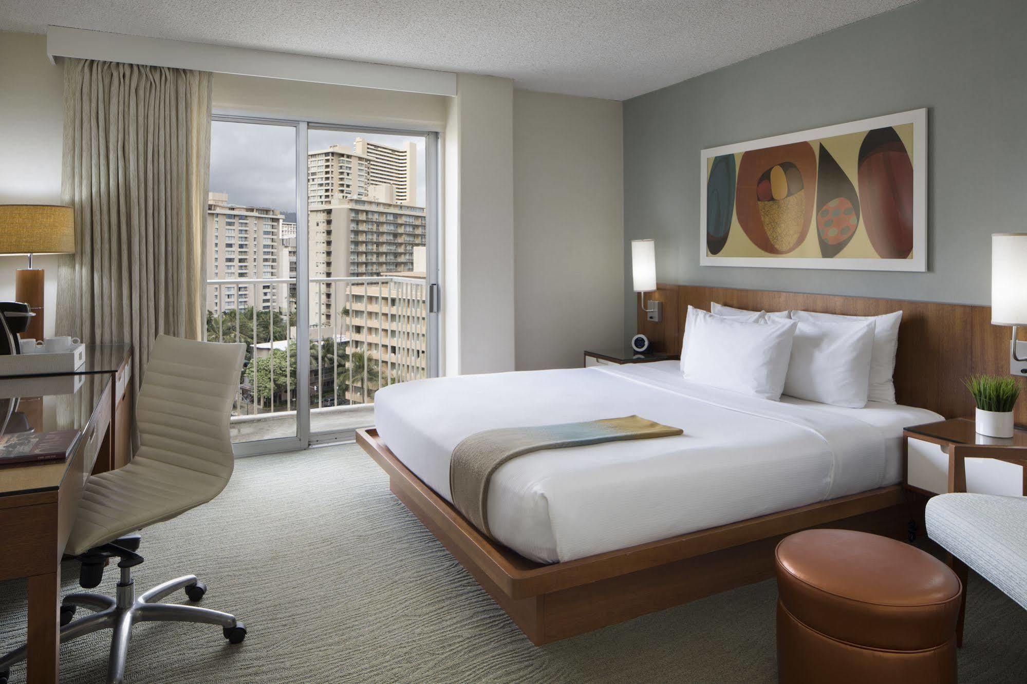 Shoreline Hotel Waikiki Гонолулу Экстерьер фото